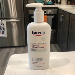 🧼 Eucerin gentle hydrating foaming cleanser